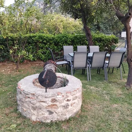 Portokalia Apartment Mystras