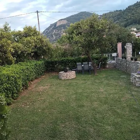 Portokalia Apartment *